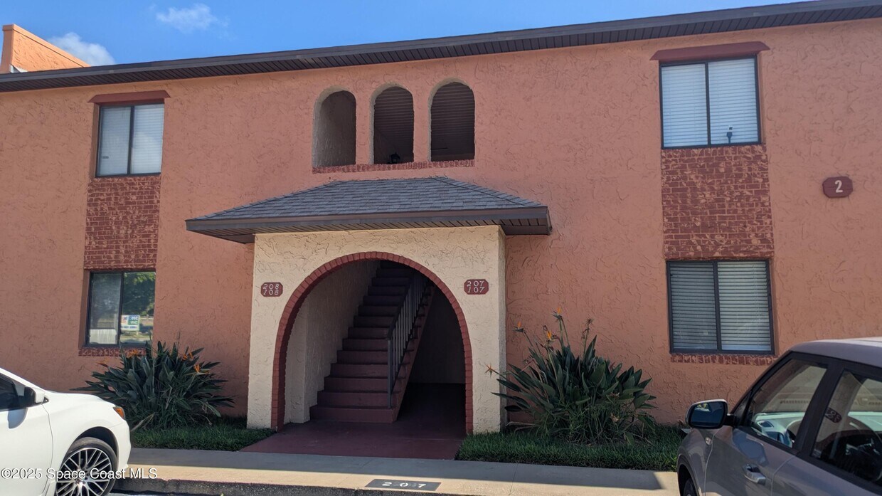 Primary Photo - 107 San Juan Cir