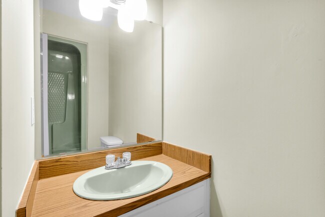 Foto del edificio - 125 Pirates Rd