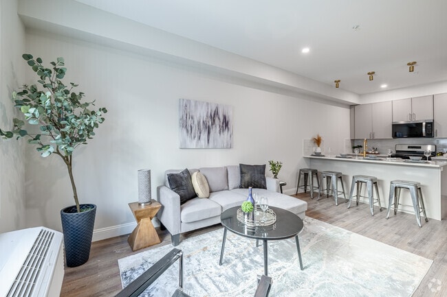 1BR, 1BA - 780SF - Living Room - Lake View Apartments