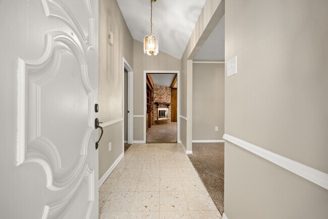 Foto del edificio - 5923 Pebble Springs Dr