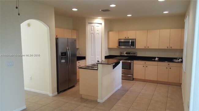 Foto del edificio - 2853 SW 85th Ave