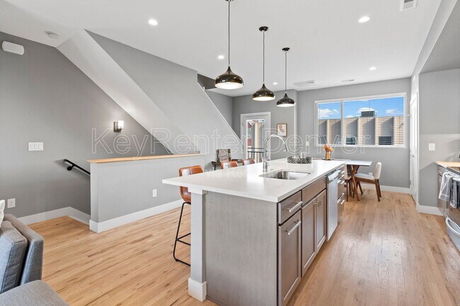 Building Photo - 7669 W 41st Ave