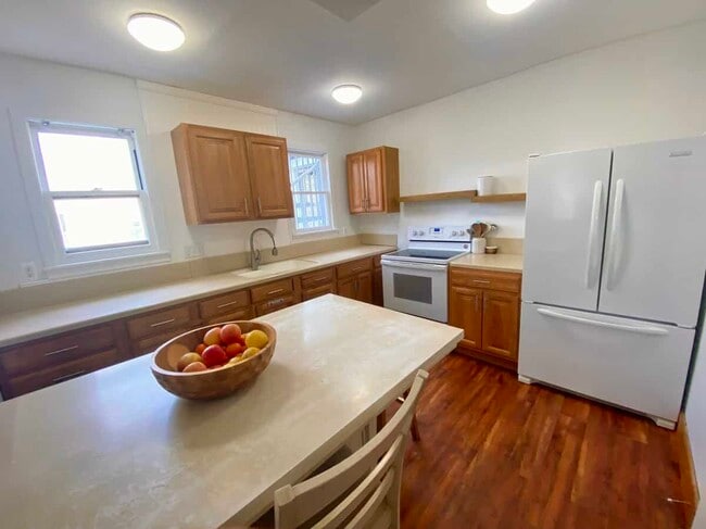 Photo - 14 Orchard St Apartments