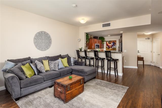 Building Photo - 253 10th Ave