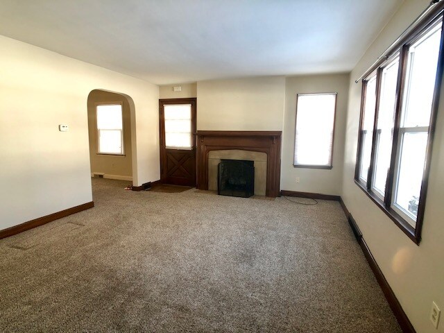 Building Photo - 275 Bartley Ave