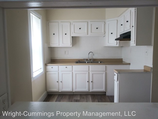 Building Photo - 3 br, 1 bath House - 15804 Raymond