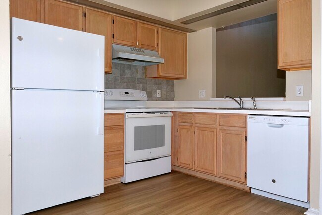 Foto del edificio - Nice 3 bedroom /2 bath 2 story townhome at...