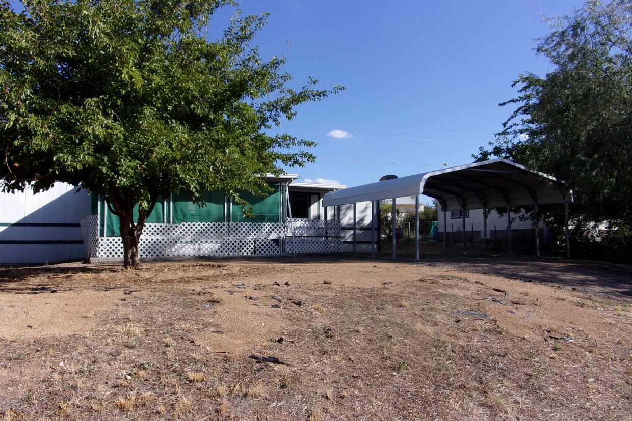 20731 E Cedar Dr, Mayer, AZ 86333 House for Rent in Mayer, AZ
