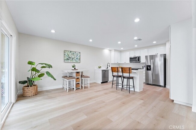Foto del edificio - 3620 Sherwood Dr