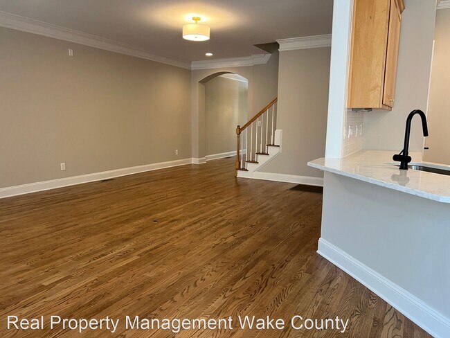 Building Photo - 3 br, 2.5 bath House - 7202 Summit Waters ...