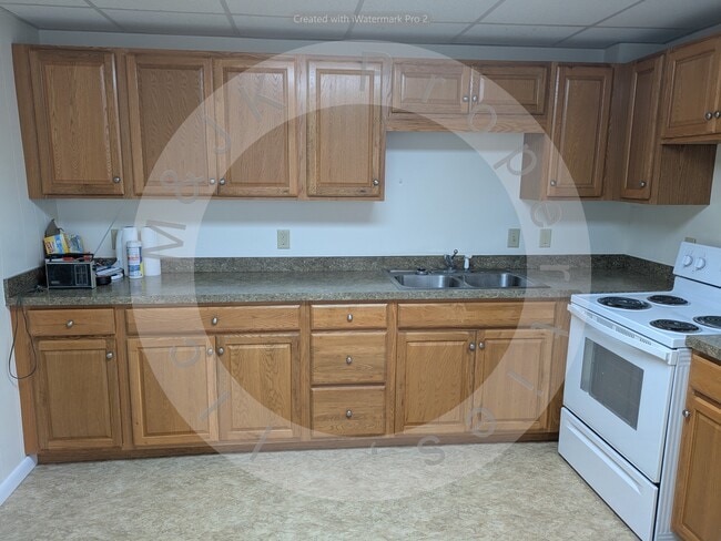 Building Photo - 1023 Spruce St
