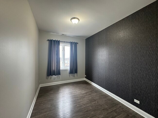 Foto del edificio - 1837 N Harlem Ave