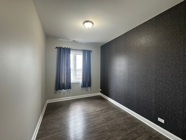 Building Photo - 1837 N Harlem Ave