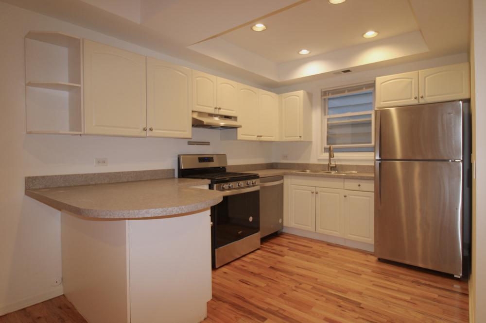 Foto principal - 2 bedroom in Chicago IL 60642