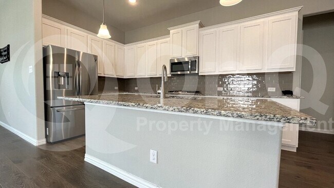 Building Photo - 16624 Garden Dr