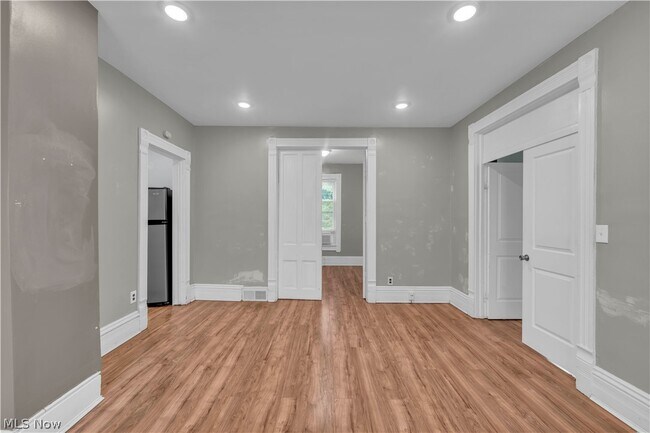 Foto del edificio - 3900 W 33rd St