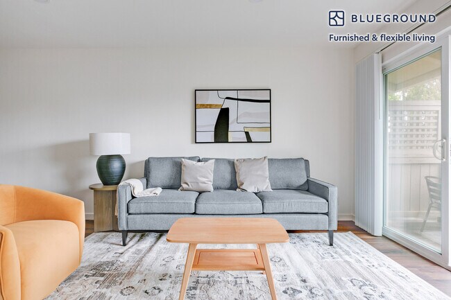 Foto del edificio - 10870 N Stelling Rd