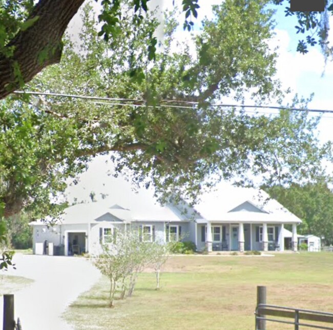 Photo - 6930 Moran Rd House