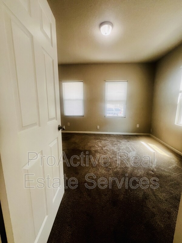 Foto del edificio - 809 Whitehead Ave