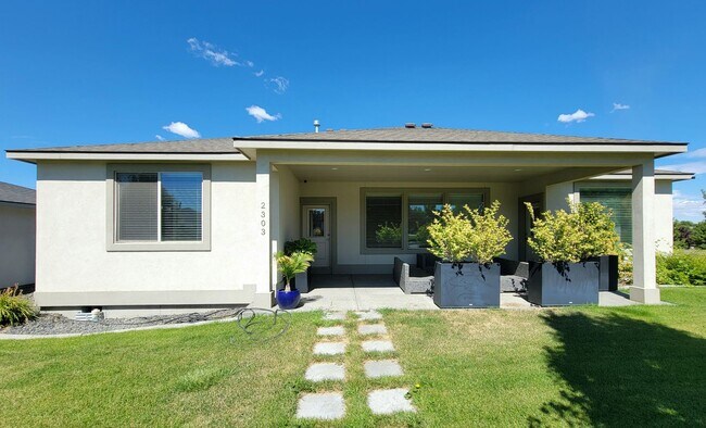 Building Photo - BEAUTIFUL SPACIOUSE HOME IN SOUTH RICHLAND