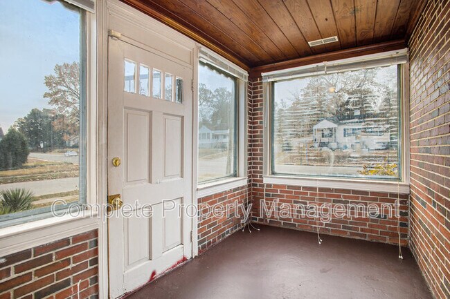 Building Photo - 1072 40th St Ensley