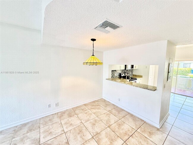 Building Photo - 70 Whitehead Cir