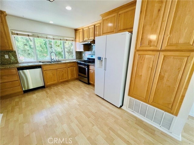 Building Photo - 28040 Lobrook Dr