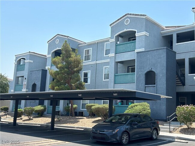 Foto del edificio - 6955 N Durango Dr