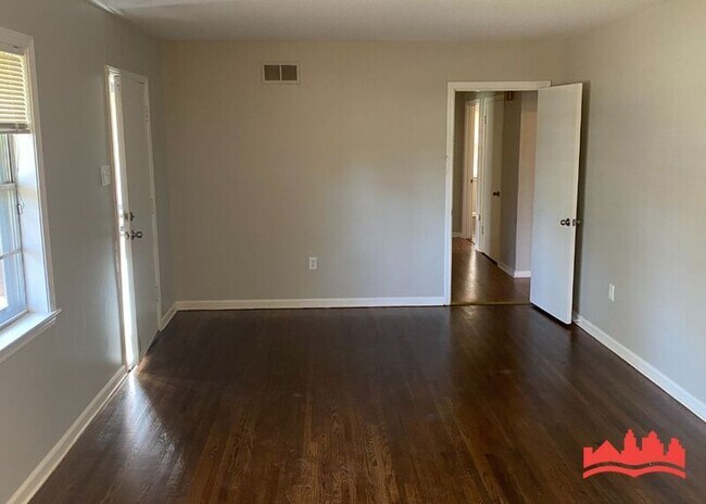 Foto del edificio - 1634 Timothy Dr