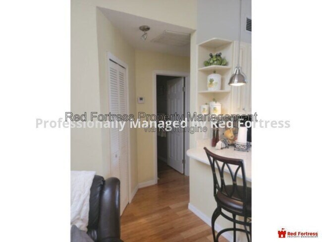 Foto del edificio - 15076 Parkside Dr