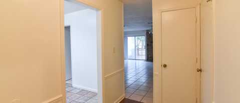 Foto del edificio - 2397 Gregory Dr