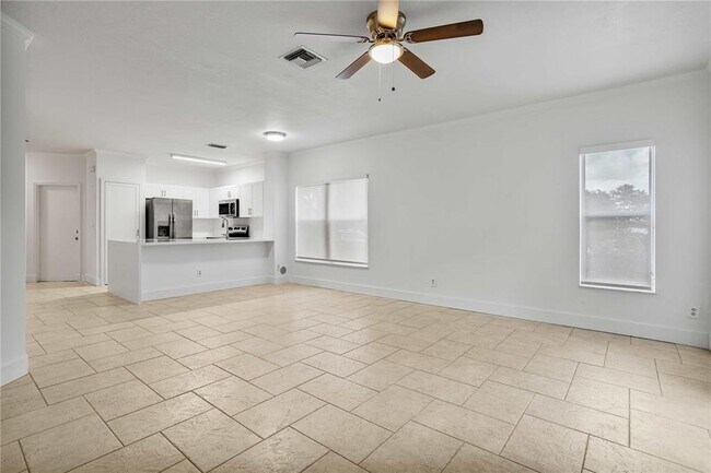 Foto del edificio - 12200 SW 6th St