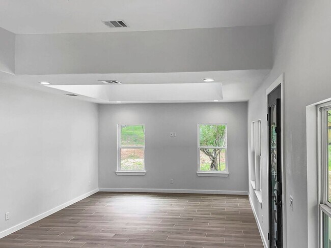 Foto del edificio - Move in Ready Canyon Lake