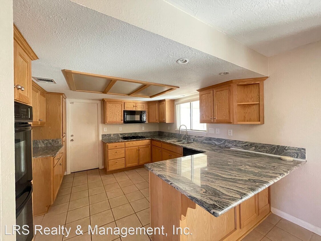 Primary Photo - 3 br, 2 bath House - 14063 Havasu Road
