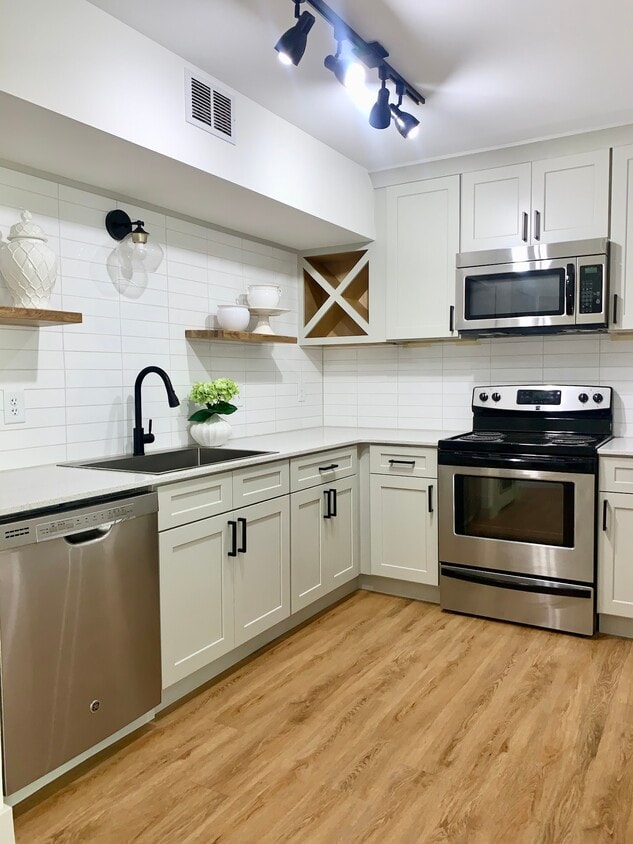 Foto principal - 1483 Theresa Dr