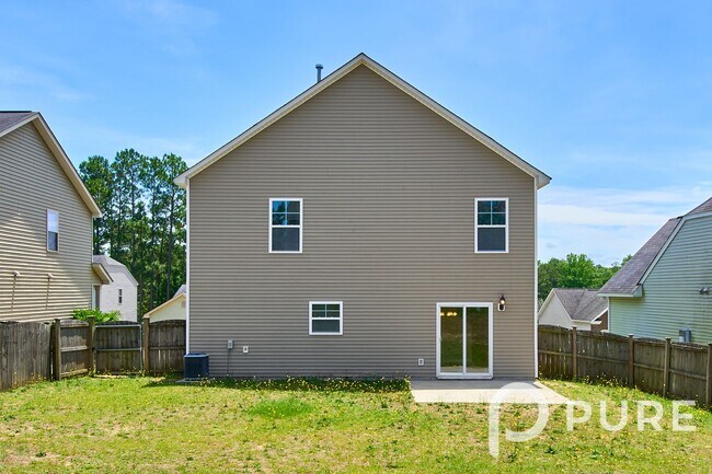 Foto del edificio - 312 Peppercorn Ln