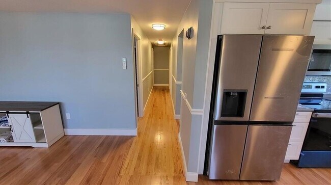 Foto del edificio - 134 Maple Ave