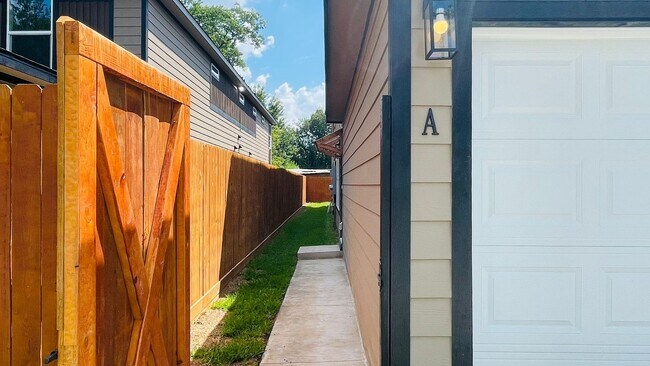 Photo - ? Stunning 3-Bed Luxury Home with Garage &...