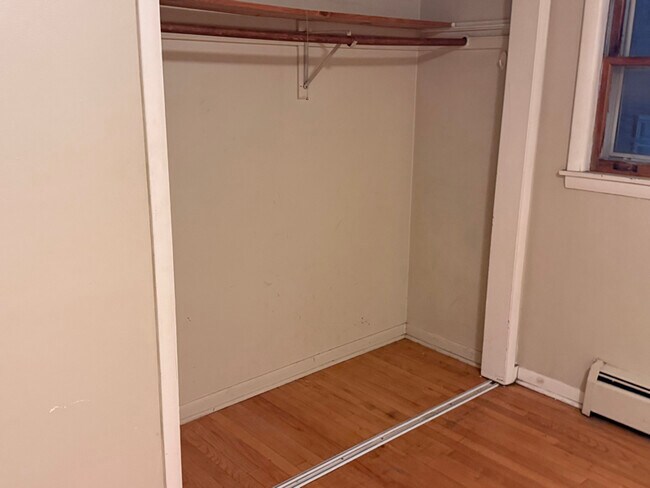 Foto del edificio - 1136 E 81st St