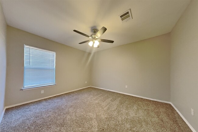 Foto del edificio - 26849 Armor Oaks Dr