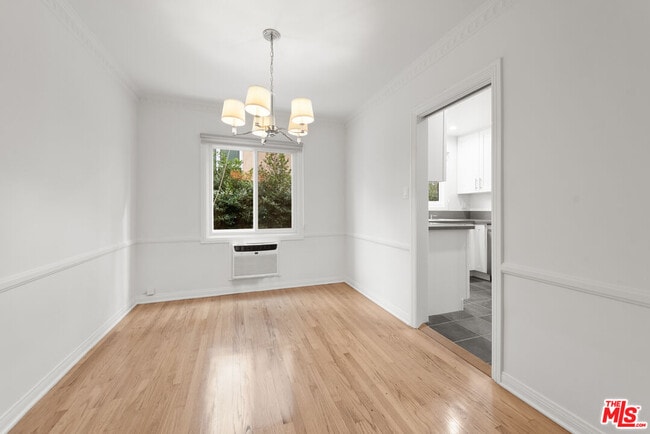 Building Photo - 1208 N Crescent Heights Blvd