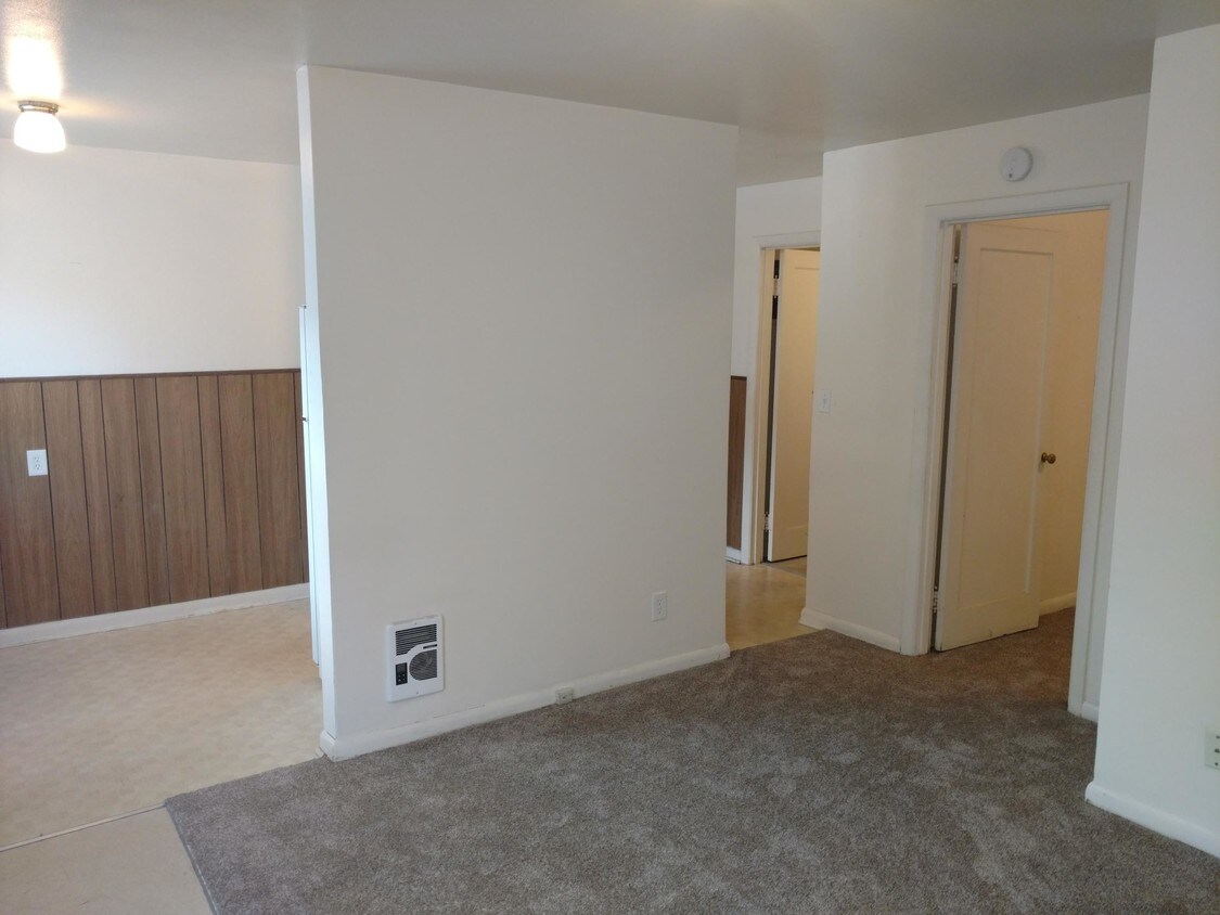 Foto principal - 4562 NE Cully Blvd