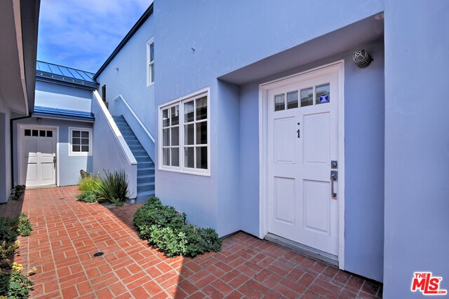 Building Photo - 653 Marine St