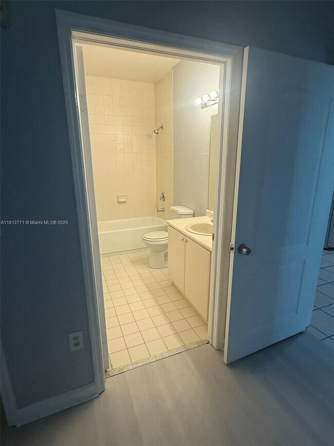 Foto del edificio - 1656 SE 29th Ct