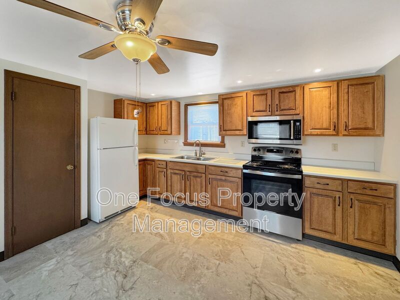 Foto principal - 1310 Almond St