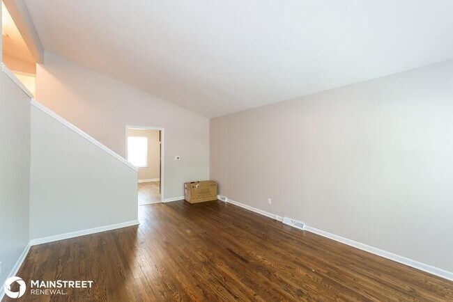 Building Photo - 11214 Donnelly Ave, Kansas City, MO 64134