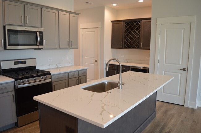 Building Photo - 217 NW 3rd Ave