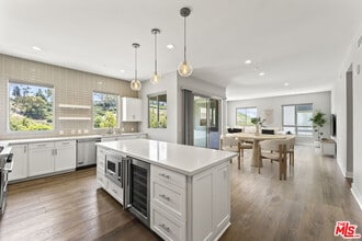 Building Photo - 12705 Bluff Creek Dr