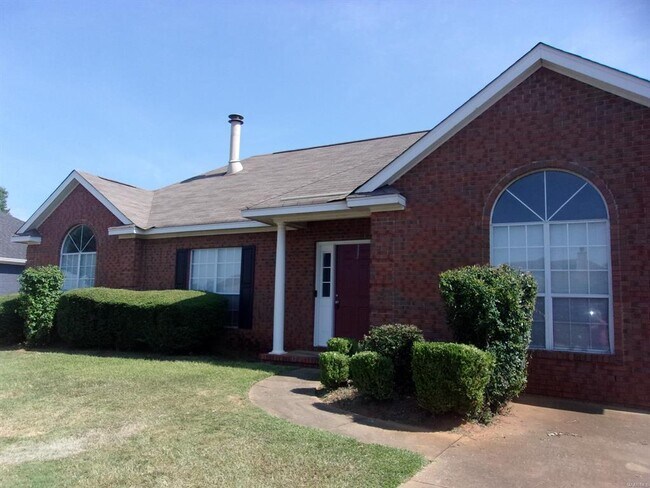 Foto del edificio - 826 Bluegrass Dr