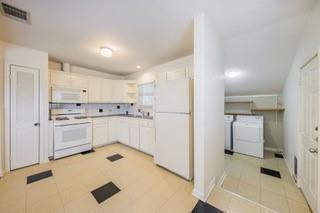 Foto del edificio - 4404 Jinx Ave